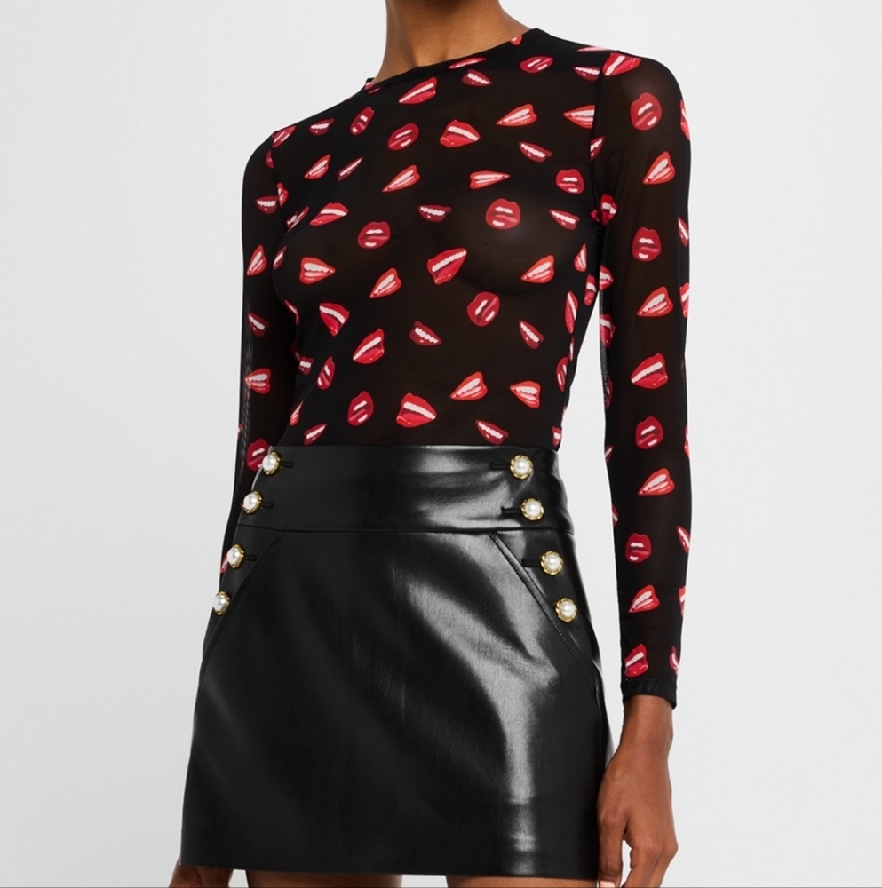 ALICE + OLIVIA Top - Picture 2 of 13